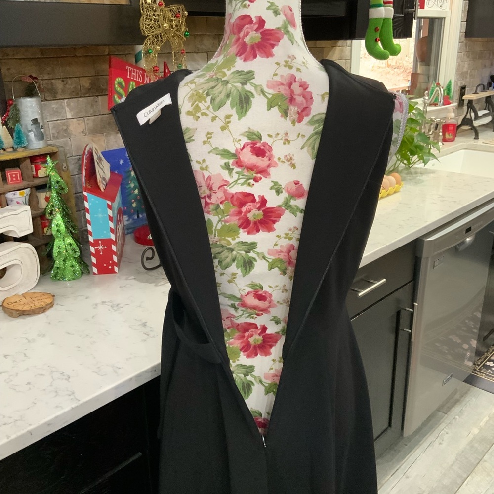 Calvin Klein Elegant Black Fit & Flare Dress Size 6 Side Buckle Quiet Luxury New - Picture 8 of 15